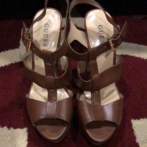 Guess platform heel sandal size 7